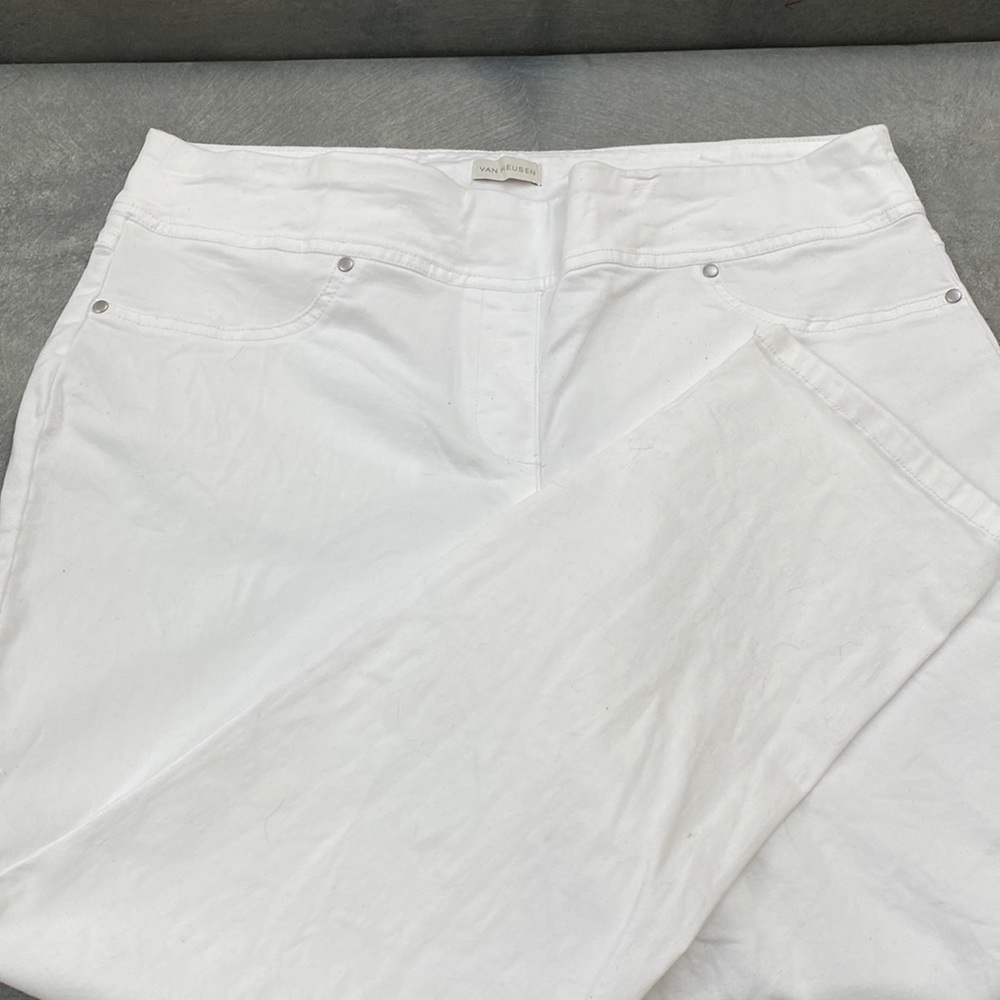 White jegging from Van Heusen